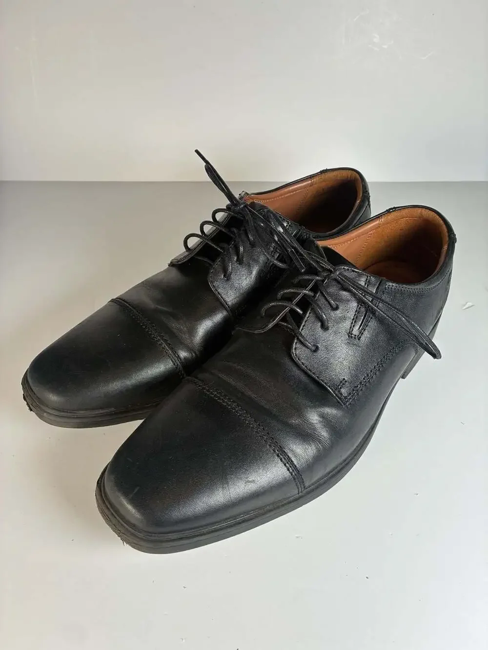 Clarks Tilden Cap Men's Size 8.5W Leather Cap Toe Oxford Dress Shoes